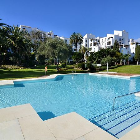 Апартаменти Club Jardines Del Puerto Марбелья Екстер'єр фото
