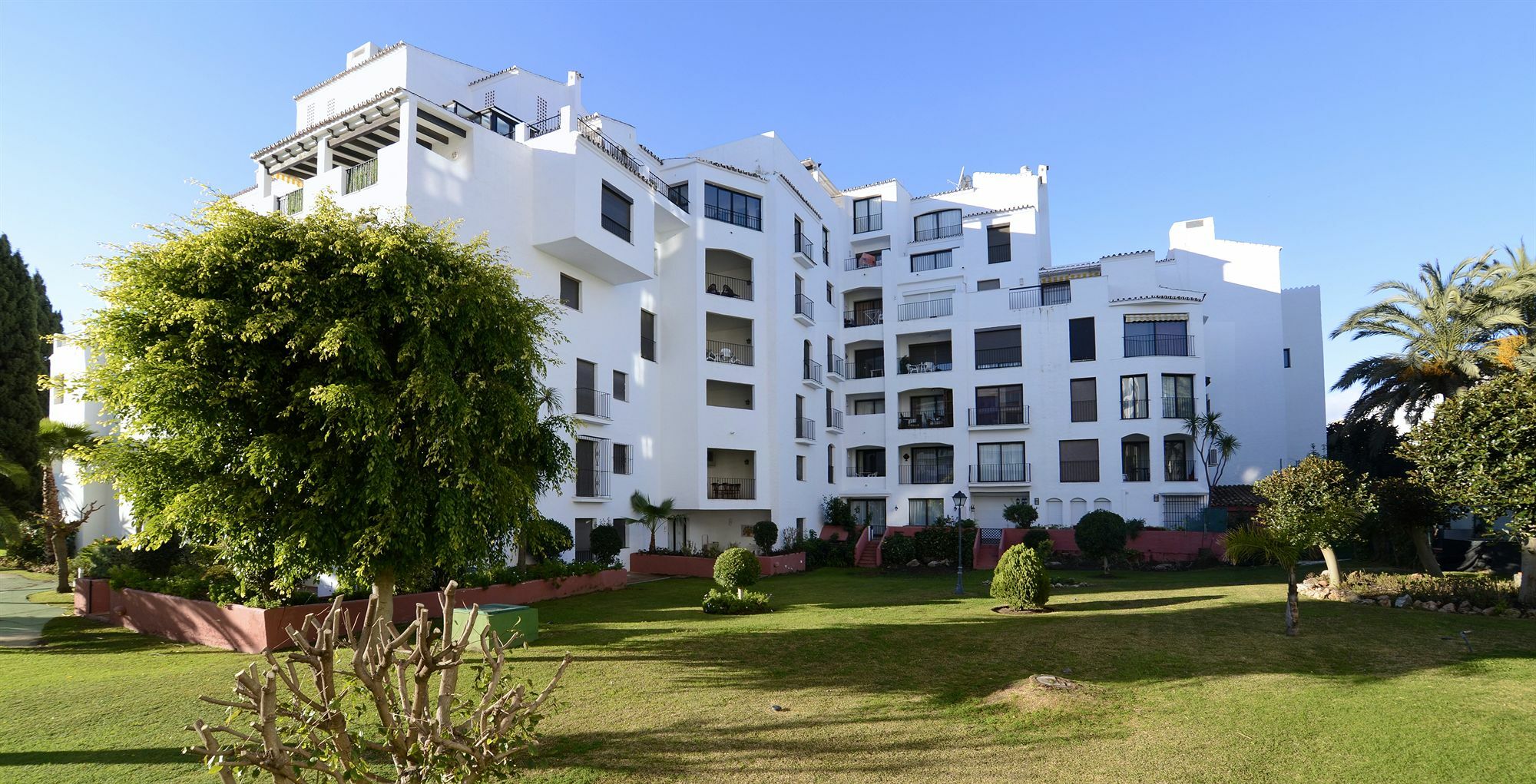 Апартаменти Club Jardines Del Puerto Марбелья Екстер'єр фото