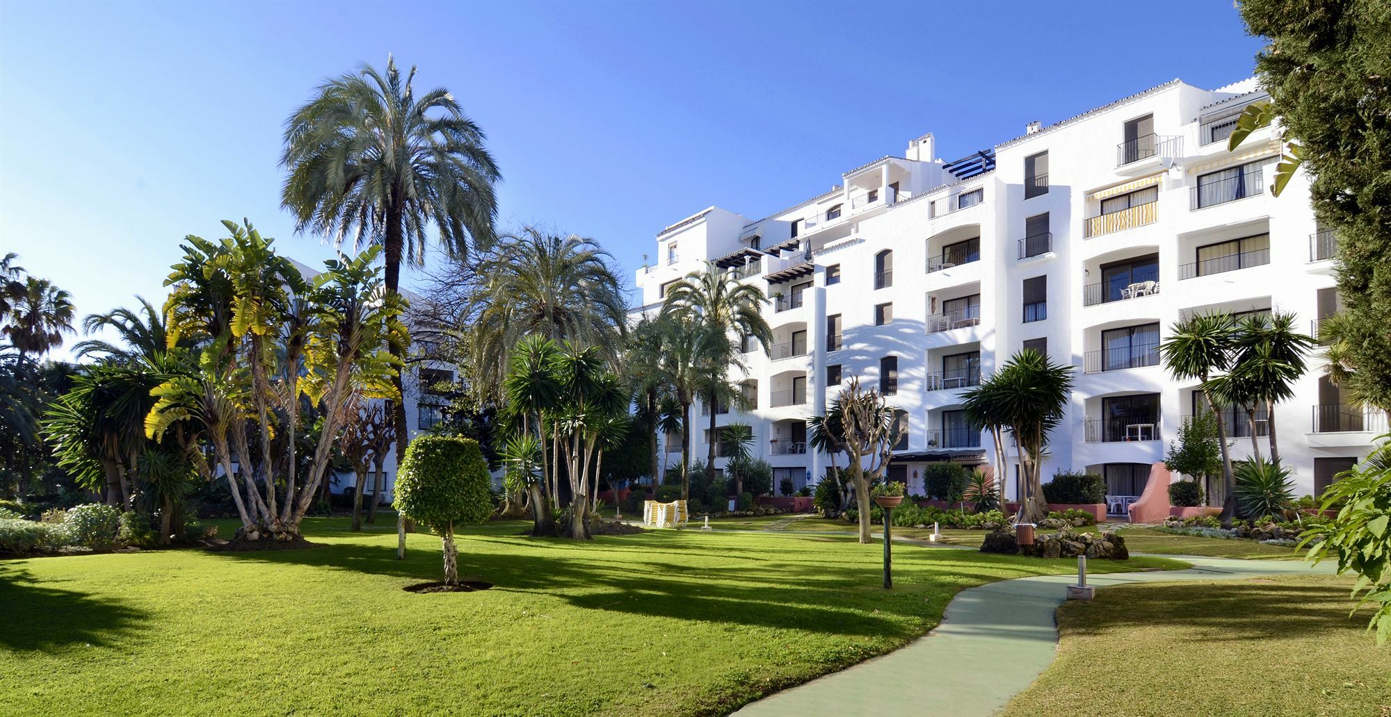 Апартаменти Club Jardines Del Puerto Марбелья Екстер'єр фото