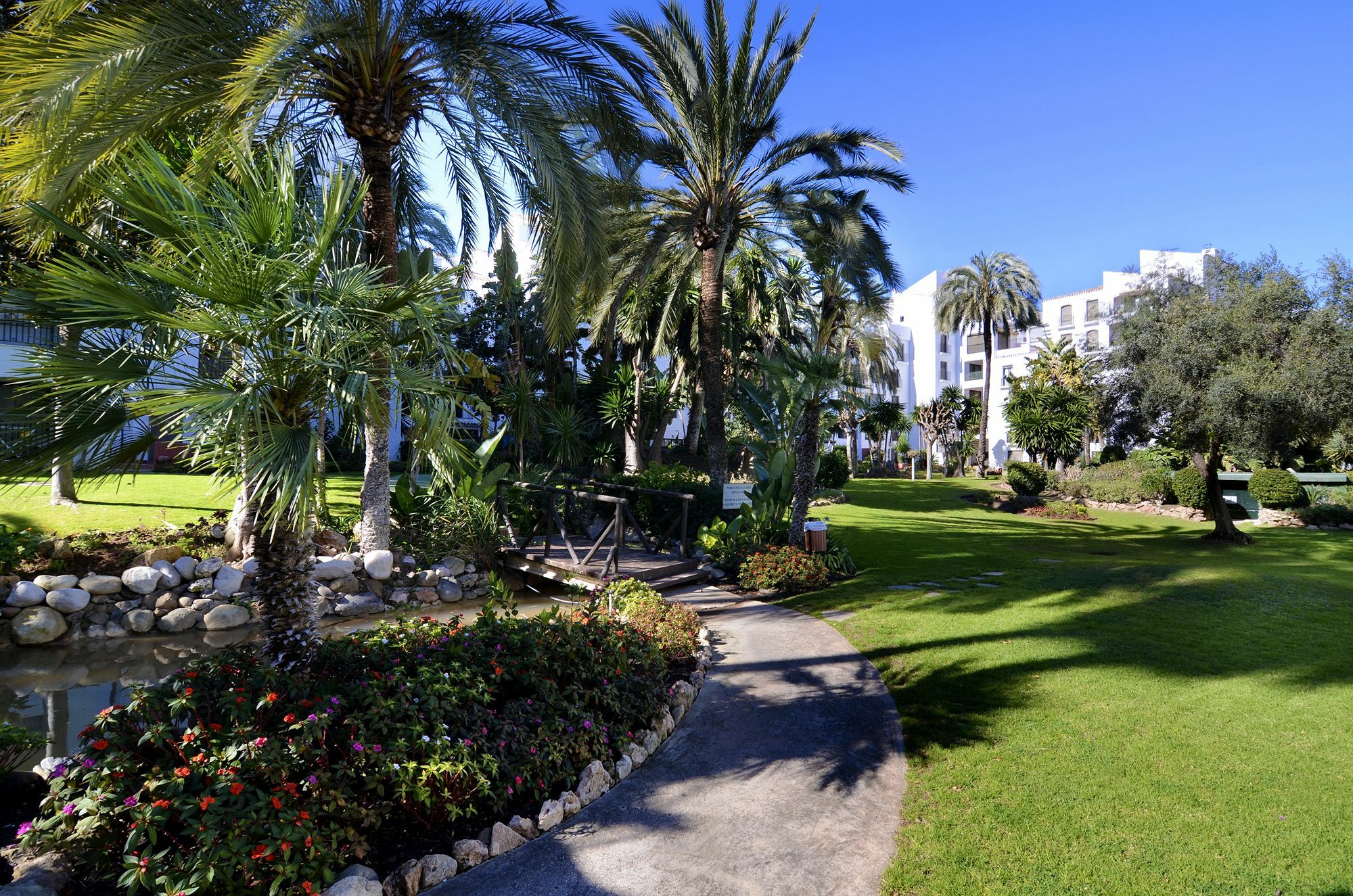 Апартаменти Club Jardines Del Puerto Марбелья Екстер'єр фото